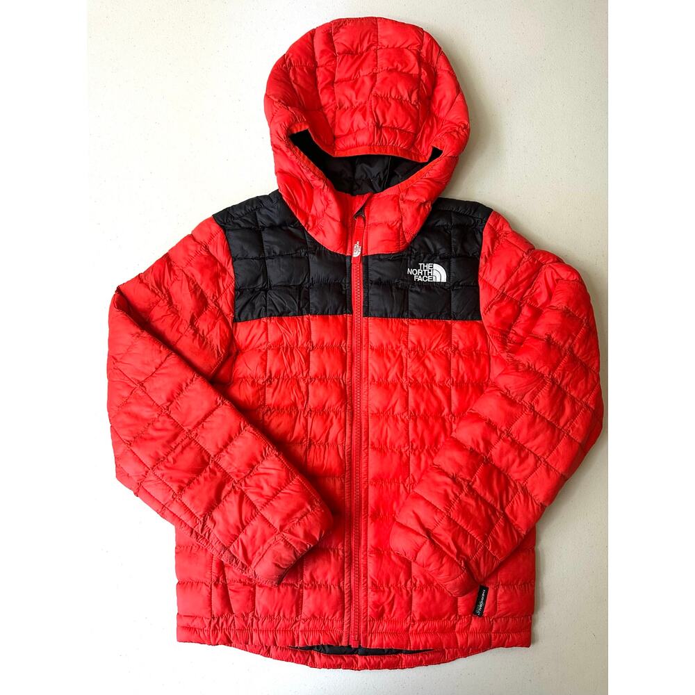 The North Face Boys S 7/8 ThermoBall Eco Hooded Puffer Jacket Red Black Coat